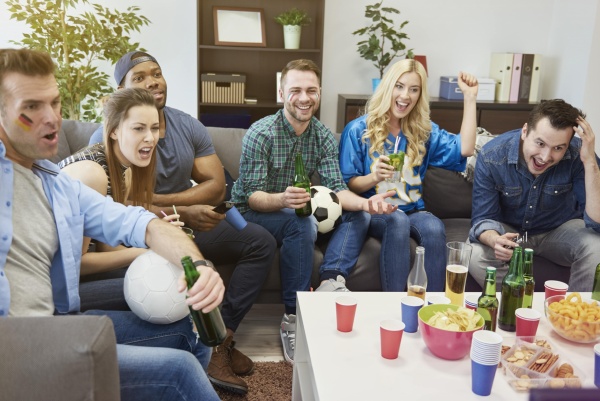 they-believe-their-team-will-win-EQRHREQ-min